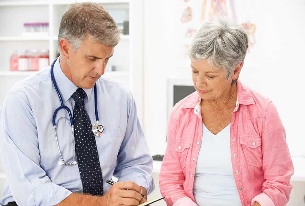 patient doctor examine
