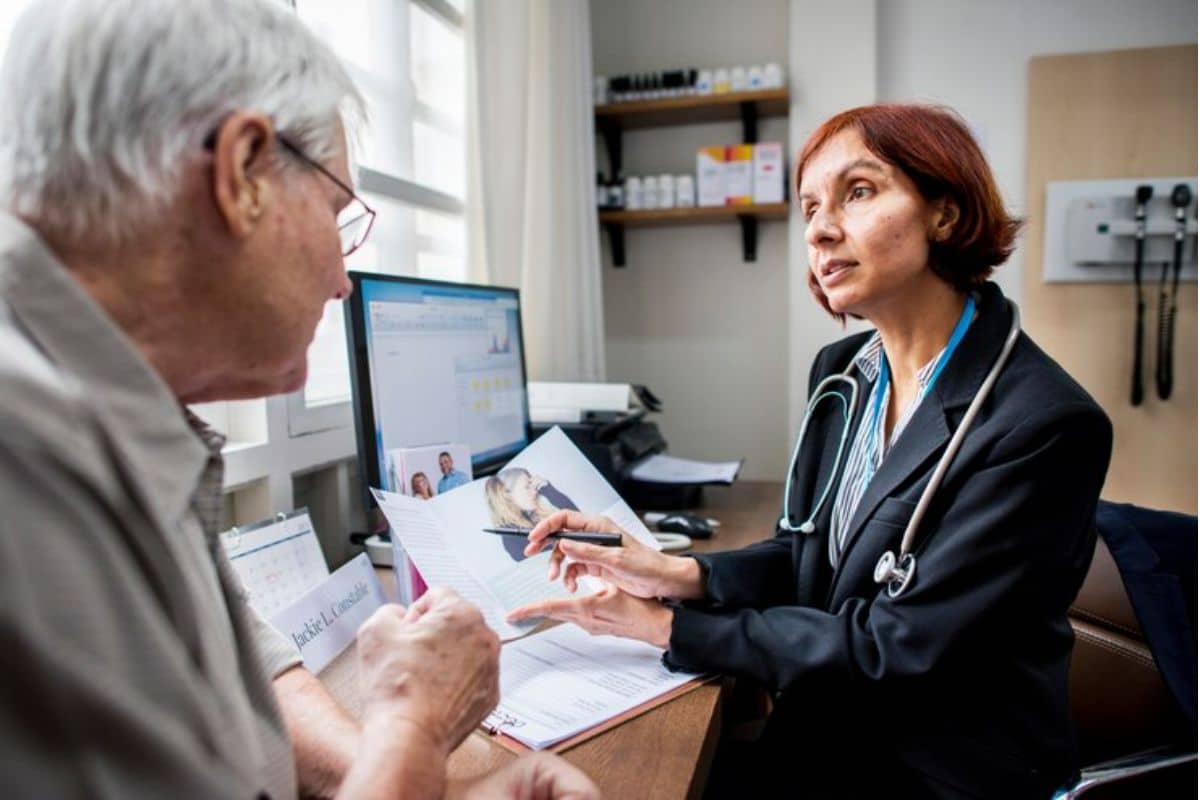 doctor and patient disussion