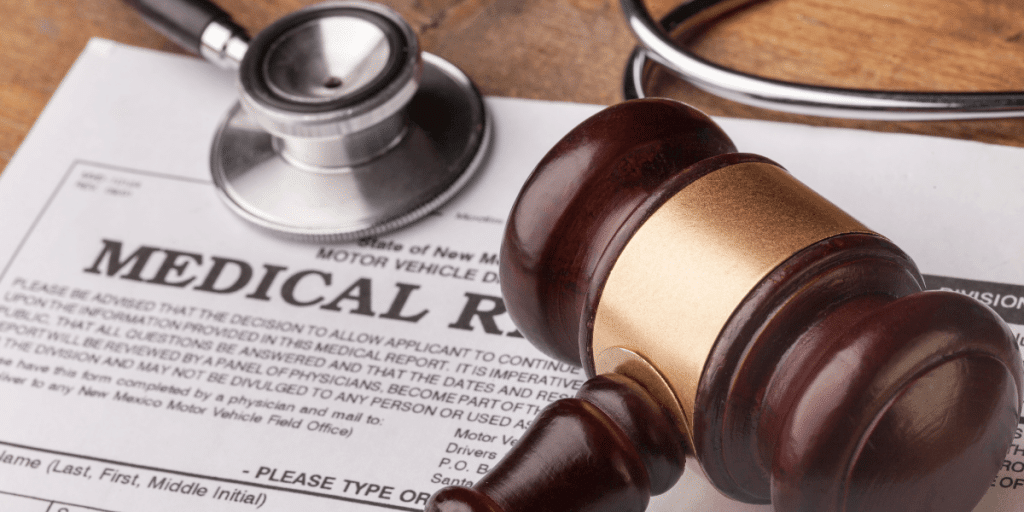 Arizona Laws for Transferring Medical Records After a Clinic Sale